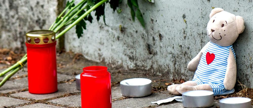 Nach dem Fund einer Leiche im niedersächsischen Barsinghausen hat die Polizei einen Tatverdächtigen vernommen.