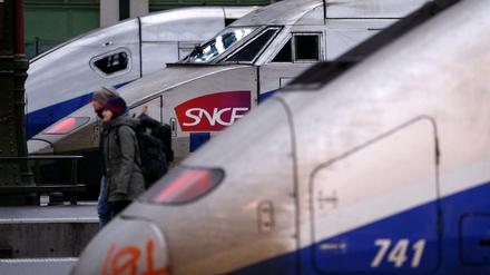 Züge der nationalen französischen Eisenbahngesellschaft SNCF.