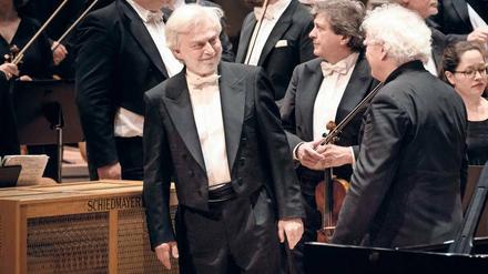 Krystian Zimerman (links) und Sir Simon Rattle