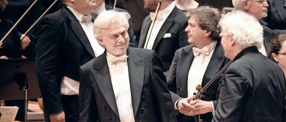 Krystian Zimerman (links) und Sir Simon Rattle