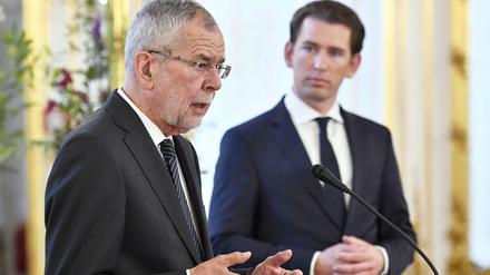Österreichs Staatspräsident Alexander Van der Bellen und Bundeskanzler Sebastian Kurz auf einer gemeinsamen Pressekonferenz.