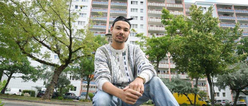 Rapper Anoki ist froh, wenn das Geld für den Proberaum reicht. Bei der Fête de la Musique tritt er in Lichtenberg auf.