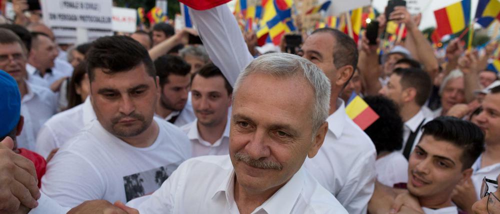 Gegen ihn richten sich die Proteste: Der mächtige Parteichef der Regierungspartei PSD, Liviu Dragnea.