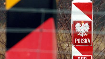 Grenzpfeiler an der deutsch-polnischen Grenze auf der Insel Usedom.