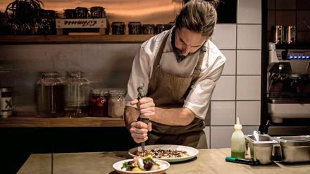 Nahost-mediterran mit einer Prise Fine-Dining. Das "Night Kitchen" in der Oranienburger Straße.