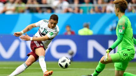 Ein Blick, ein Schuss, ein Tor. Chicharito, mit bürgerlichem Namen als Javier Hernandez bekannt, erzielt das 2:0.
