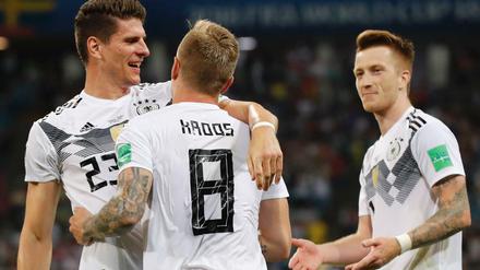 Matchwinner unter sich. Gomez, Kroos, Reus (von links).