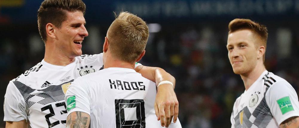 Matchwinner unter sich. Gomez, Kroos, Reus (von links).