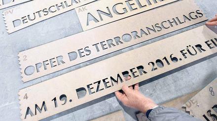 Das Leben danach. Dem Unfassbaren einen Rahmen zu geben, das war die Aufgabe für die Gestalter des Mahnmals ein Jahr nach dem Terroranschlag an der Gedächtniskirche.