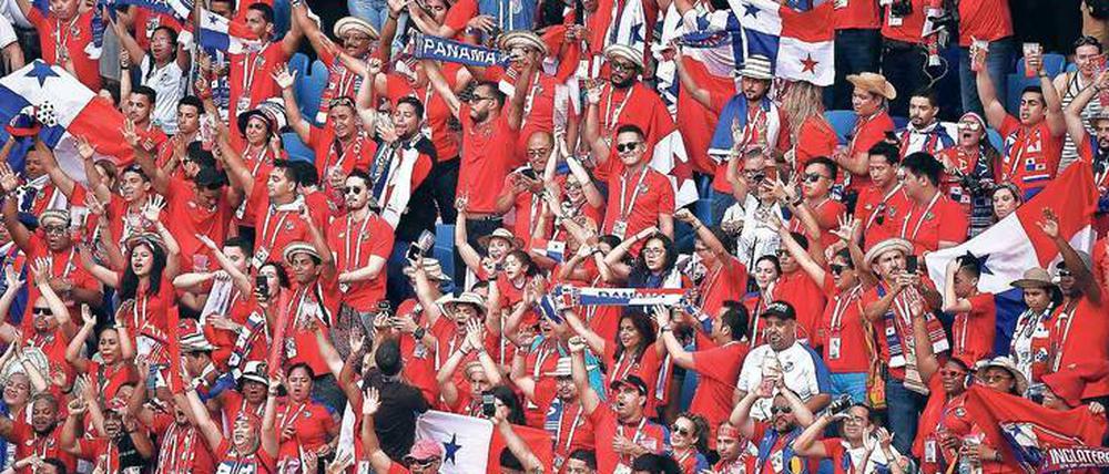 Keine Chance. Und trotzdem feiern die Fans aus Panama ihre Mannschaft.