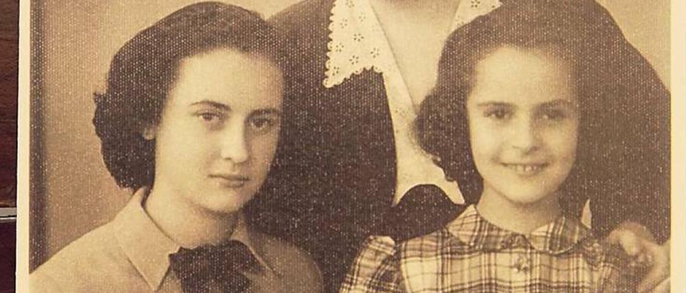 Dem Grauen entkommen: Rosina Asher-Pardo (links) als Heranwachsende mit Schwester und Mutter nach dem Krieg. Ihr Bericht vom Überleben in der von Deutschen besetzten Stadt Thessaloniki ist im Zeitzeugenarchiv der Freien Universität bewahrt. Öffentlich vorgestellt wurde es im April 2018 im Dokumentationszentrum Topographie des Terrors im Beisein von Altbundespräsident Joachim Gauck und Theodoros Daskarolis, Botschafter der Hellenischen Republik in Deutschland.