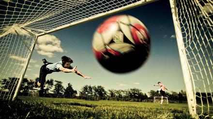 Das Seminar "Die Macht des Spiels – Die Fußball-WM 2018 in Russland in interdisziplinärer Perspektive" am Osteuropa-Institut der Freien Universität betrachtet das Ereignis und den Sport mal aus anderen Blickwinkeln.