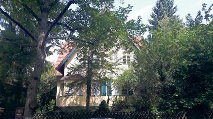 "Das Geisterhaus von der Schmarjestraße" in Zehlendorf. 