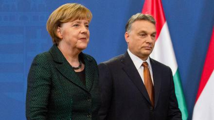 Merkel 2015 bei Ungarns Premier Orbán in Budapest
