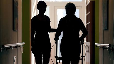 Die Zahl der schwerbehinderten Menschen in Deutschland ist seit Ende 2015 um 2 Prozent gestiegen - auf nun 9,4 Prozent.