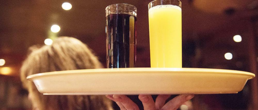 Die Gastronomie gehört zu den Branchen, in denen die meisten Beschäftigten vom Mindestlohn profitieren. 