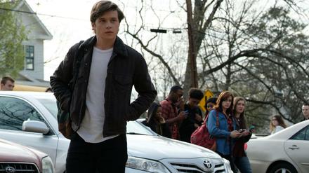 Der 17-jährige Simon (Nick Robinson) verheimlicht, dass er schwul ist.