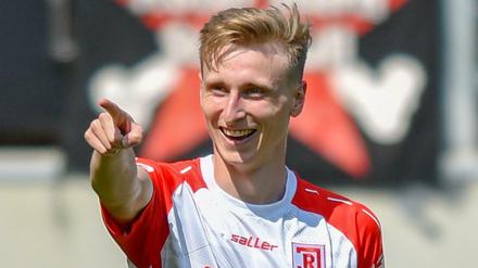 Nach vorne. Joshua Mees jubelt ab der kommenden Saison im Union-Trikot.