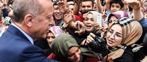 / AFP PHOTO / BULENT KILIC