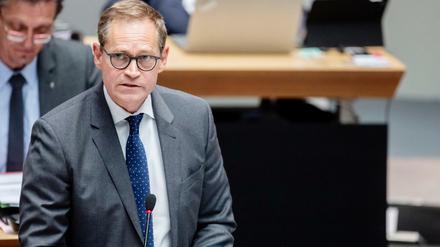 Michael Müller hat sein Hilfsangebot für das Rettungsschiff "Lifeline" bekräftigt.