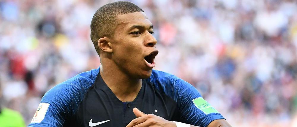 Frankreichs Stürmer Kylian Mbappé feiert seinen Treffer.