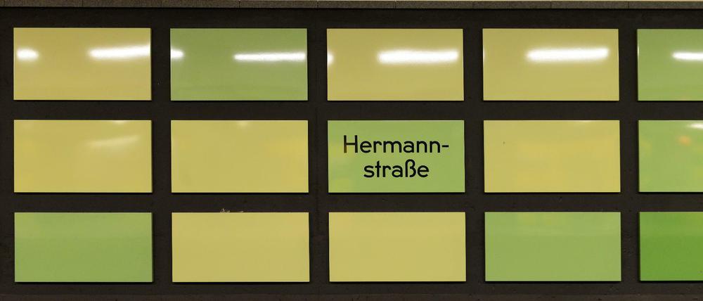 U-Bahnhof Hermannstrasse Berlin Neukölln. 