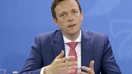Der 40-jährige Tobias Hans (CDU) ist seit März 2018 Ministerpräsident des Saarlandes.