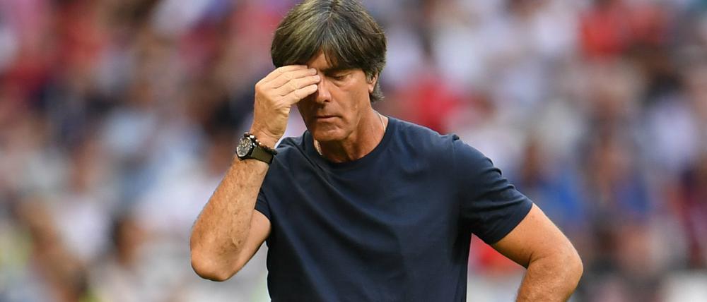 Bereit Kopfschmerzen. Bundestrainer Joachim Löw.