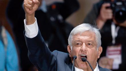 Mexikos neugewählter Präsident Andrés Manuel López Obrador will Donald Trump in der Migrationsfrage entgegen kommen. Dafür fordert er allerdings finanzielle Gegenleistungen Washingtons