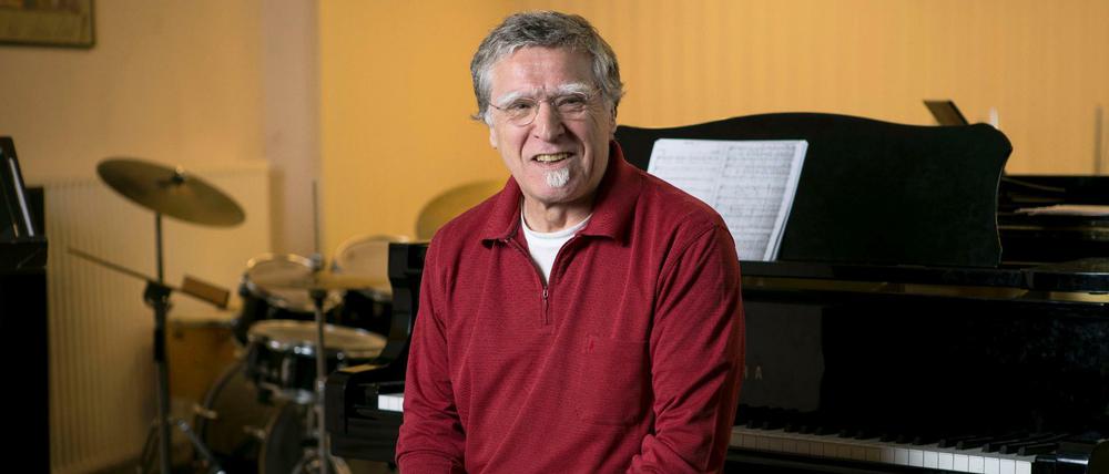 Blick hinter die Noten. Musiklehrer Rainer Kobin im Werner-von-Siemens-Gymnasium.