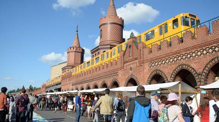 Auf der Oberbaumbrücke. 
