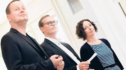 Die Berliner Koalitionäre Lederer, Müller und Pop in Dreiuneinigkeit.