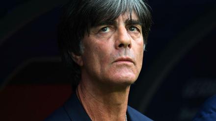 Joachim Löw beim Spiel gegen Mexiko