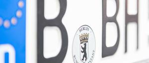 Wer in Berlin sein Auto anmelden will, muss lange warten.