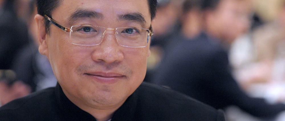 Wang Jian: Als Zeichen der Trauer färbte das Unternehmen HNA seine Website in Grau ein.