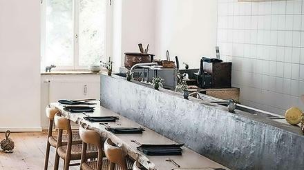 Puristisch. Im japanischen Restaurant Shiori kommen sich Gäste und Köche nah.