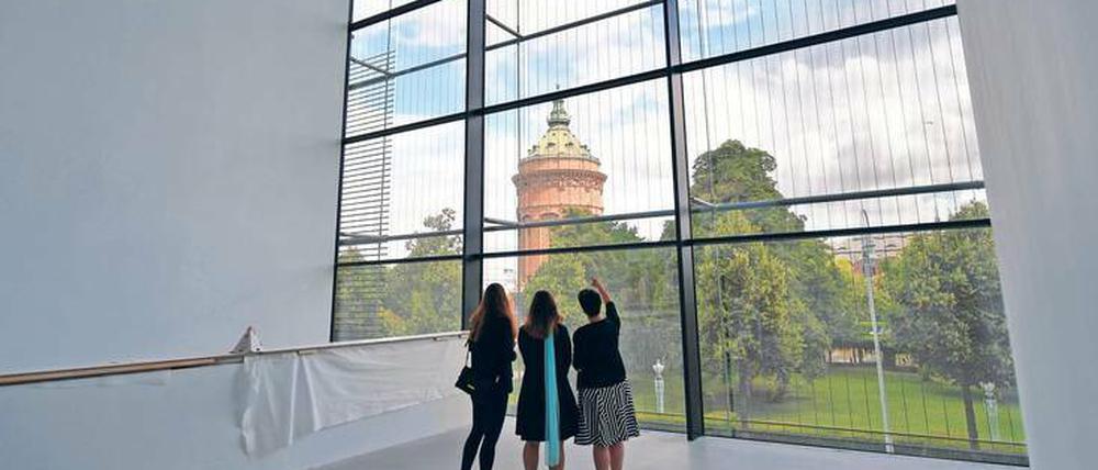 Die Kunsthalle, entworfen vom Hamburger Büro Gerkan, Marg und Partner, kostete 68 Millionen Euro.