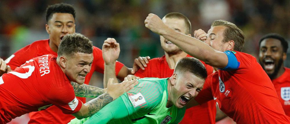 Es passieren noch Zeichen und Wunder. England hat einen guten Torwart und gewann gegen Kolumbien im Elfmeterschießen.