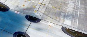 Im Ausschuss soll untersucht werden, warum beim Flughafen BER Milliarden in den Sand gesetzt wurden.