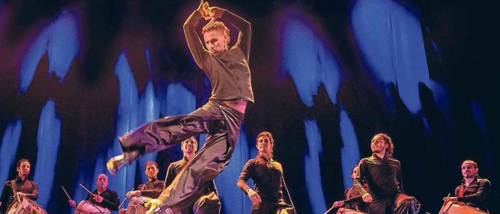 Historisches Dancebattle. Beim Malambo geht es eigentlich um einem Wettstreit – der kühnste Tänzer gewinnt.