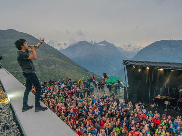 Jamie Cullum auf dem Muottas Muragl - das Festival ist nicht nur heimelig, sondern auch höher gelegen als jedes andere Jazz-Event weltweit.
