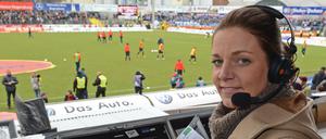Christina Graf ist Fußballkommentatorin in der zweiten Bundesliga.