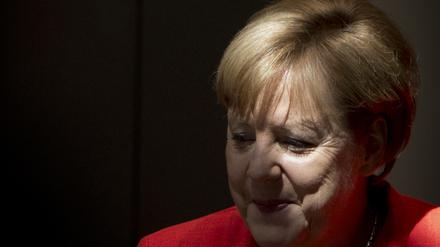 Bundeskanzlerin Angela Merkel (CDU) nimmt an einem Frühstückstreffen am zweiten Tag des EU-Gipfels teil. 