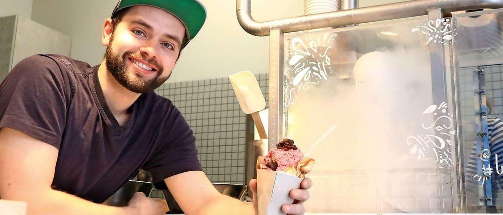 Cremiger kann Eis kaum sein. Bei Woop Woop wird die frisch zubereitete Eiscreme mit Stickstoff bei minus 196 Grad schockgefroren.