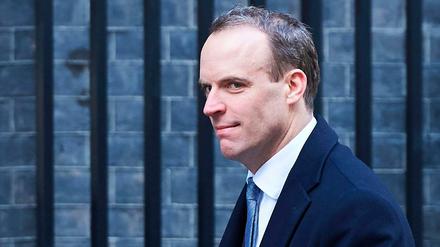 Dominic Raab, bislang Staatssekretär im Bauministerium, solle künftig das Brexit-Ressort führen.