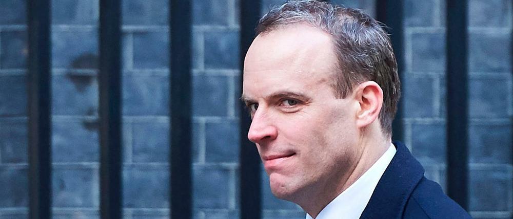 Dominic Raab, bislang Staatssekretär im Bauministerium, solle künftig das Brexit-Ressort führen.