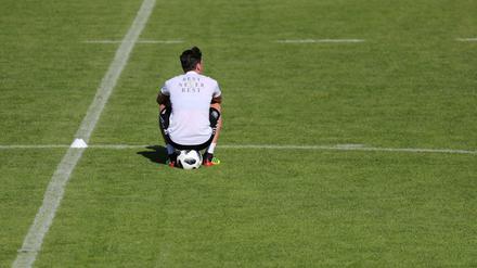 Alleingelassen: Mesut Özil