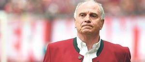 Ernüchtert. Seine Bayern haben bei der WM gespielt wie ein Fußballzwerg.