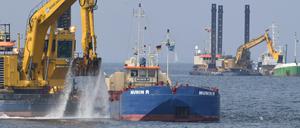 Im Greifswalder Bodden wird bereits für Nord Stream 2 gebaggert.