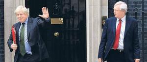 Zurückgetreten: Außenminister Boris Johnson, Brexit-Minister David Davis.